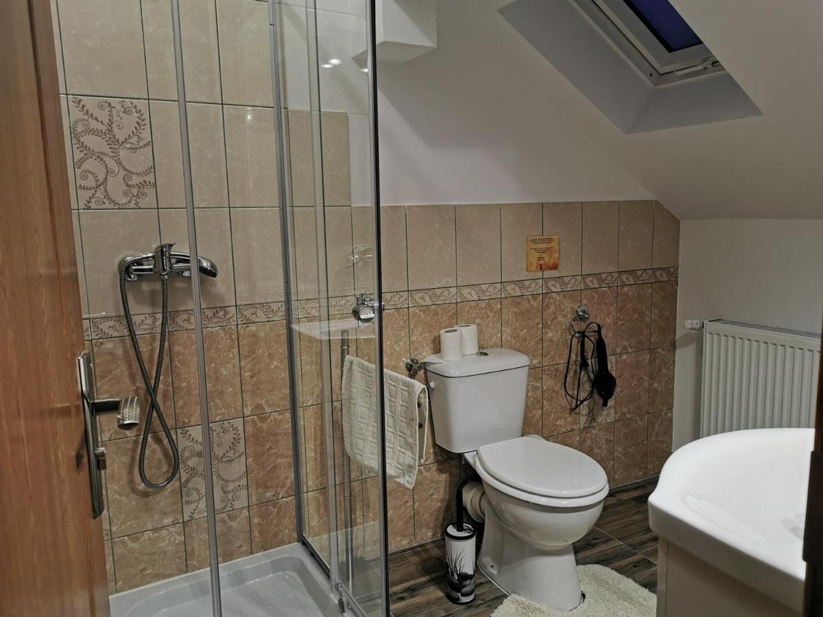 Casa Suzy & Roxy Lägenhet Arpasu de Jos Exteriör bild