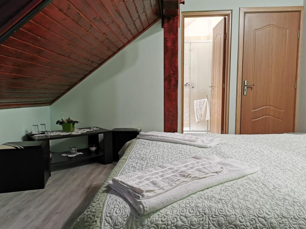 Casa Suzy & Roxy Lägenhet Arpasu de Jos Exteriör bild